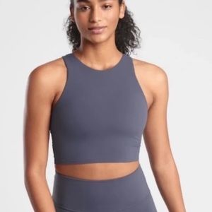 Athleta Conscious Crop medieval violet size small cup size A-C